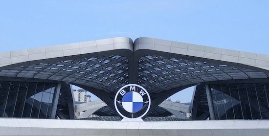 以人机共驾、纯粹驾趣引领智能豪华出行新体验 全新BMW 5系珠海全栈式动态体验之旅_fororder_01.珠海金湾艺术中心